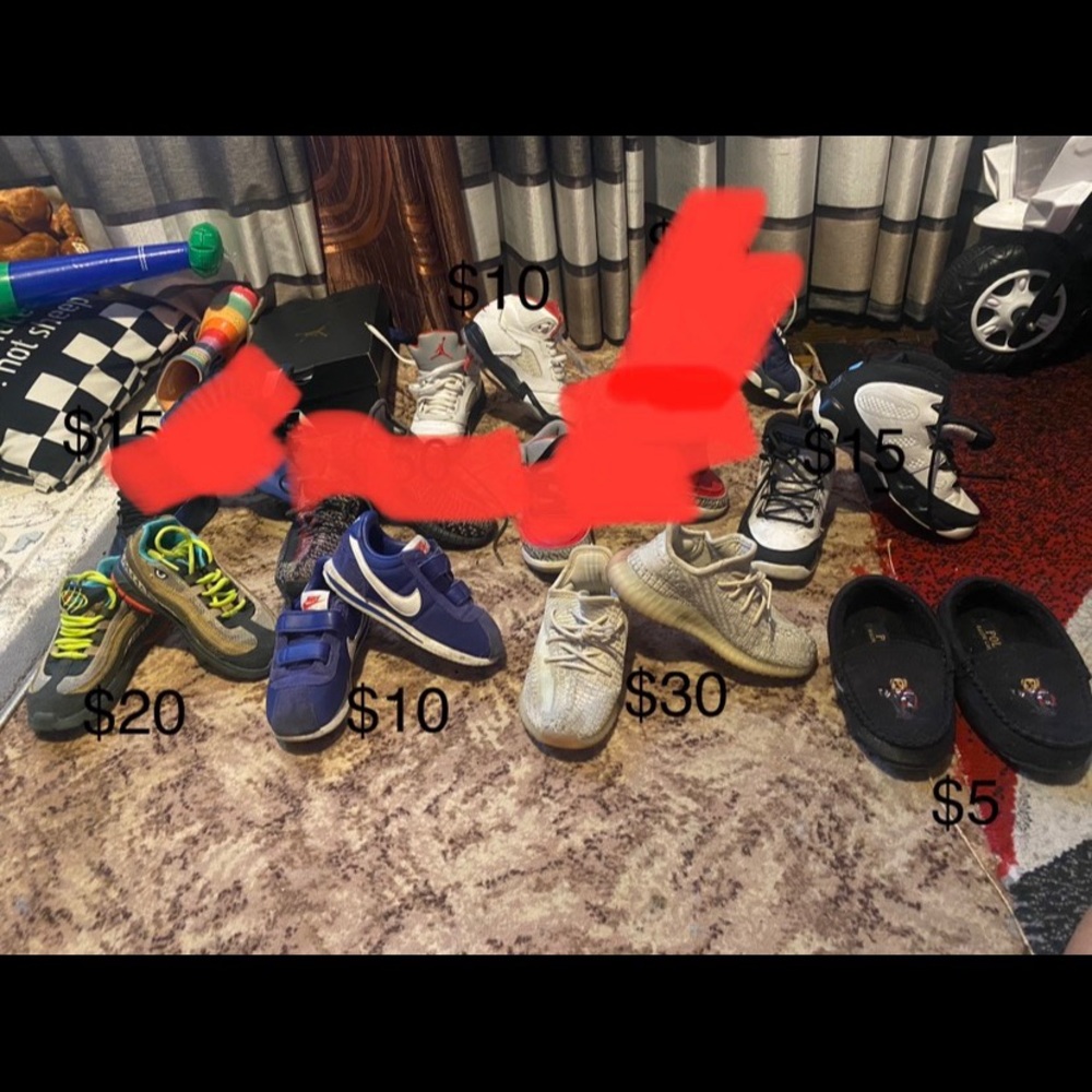 10-11c gym shoes